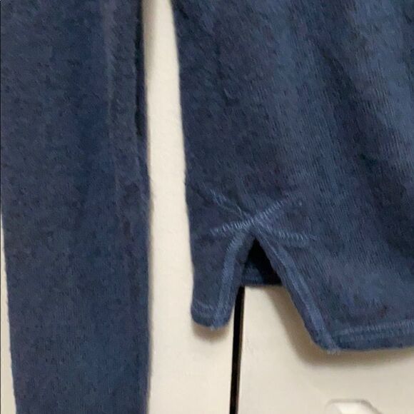 Gilly Hicks cropped sweater XS - Picture 7 of 10